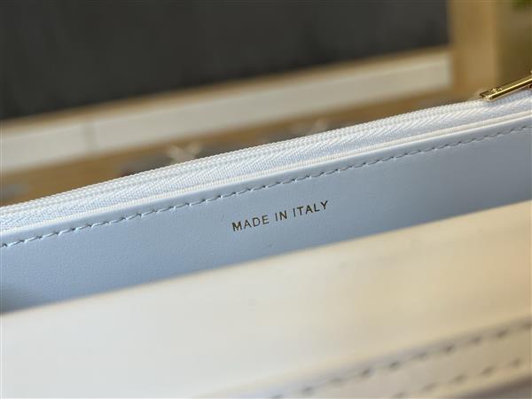 2026127205132605 590